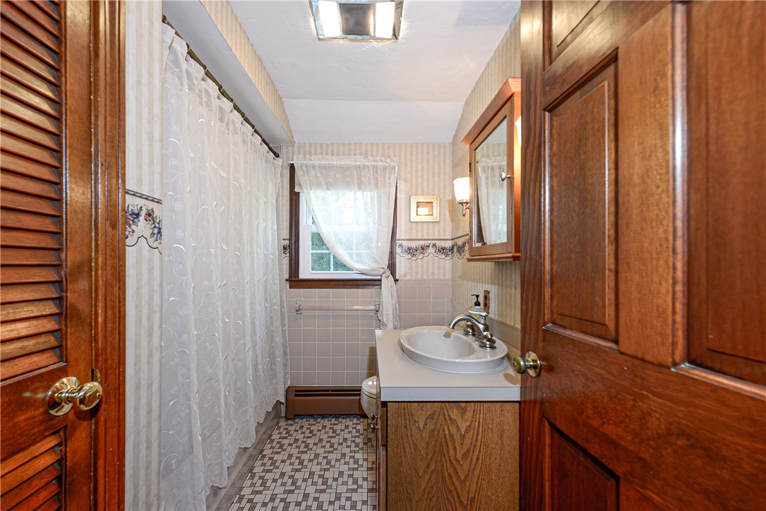 132 Sheffield Hill Road Exeter, RI 02822 - Photo 26 of 36