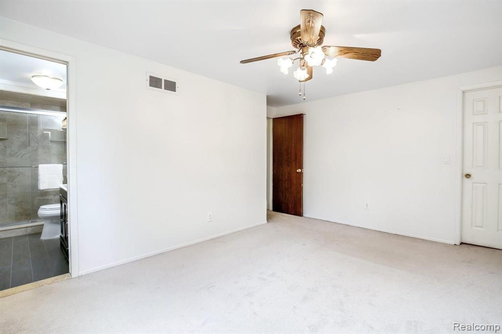 1641 Dennett Lane Rochester Hills, MI 48307 - Photo 22 of 45