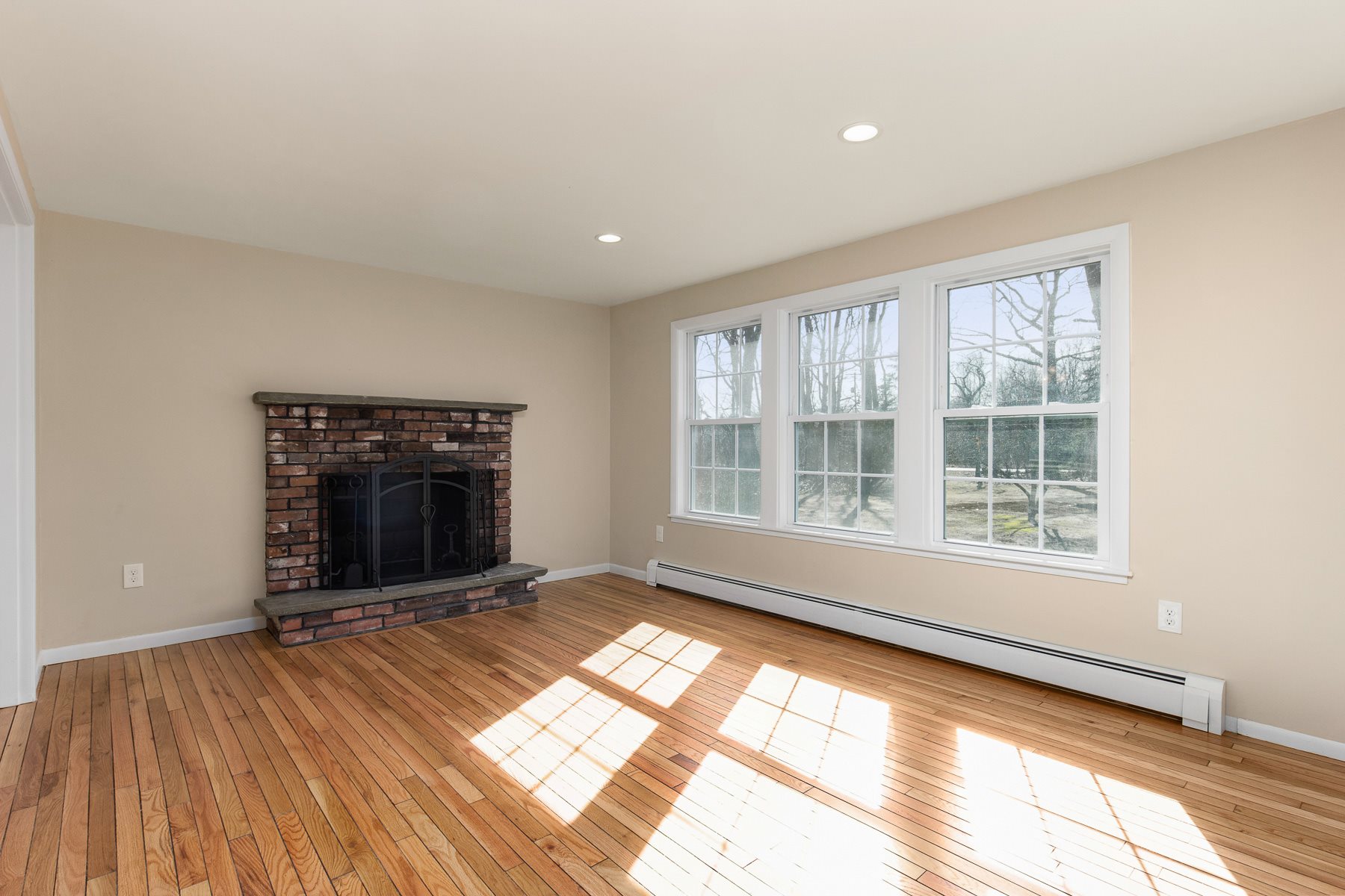 42 Dearborn Road Greenland, NH 03840 - Photo 12 of 40 Gallery Image 12
