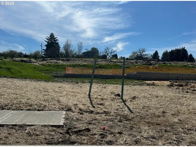 $1,049,950 | 17806 Northwest Layla Drive, Unit LOT 23, Portland, OR 97229