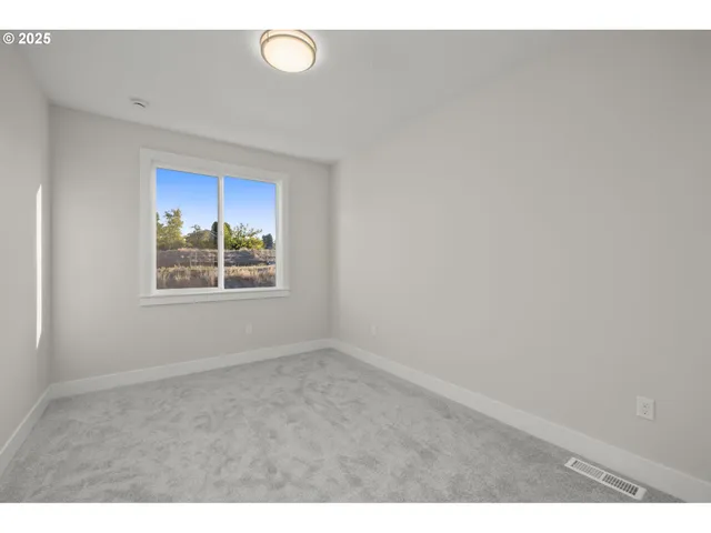 $1,049,950 | 17806 Northwest Layla Drive, Unit LOT 23, Portland, OR 97229