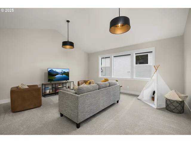 $1,049,950 | 17806 Northwest Layla Drive, Unit LOT 23, Portland, OR 97229