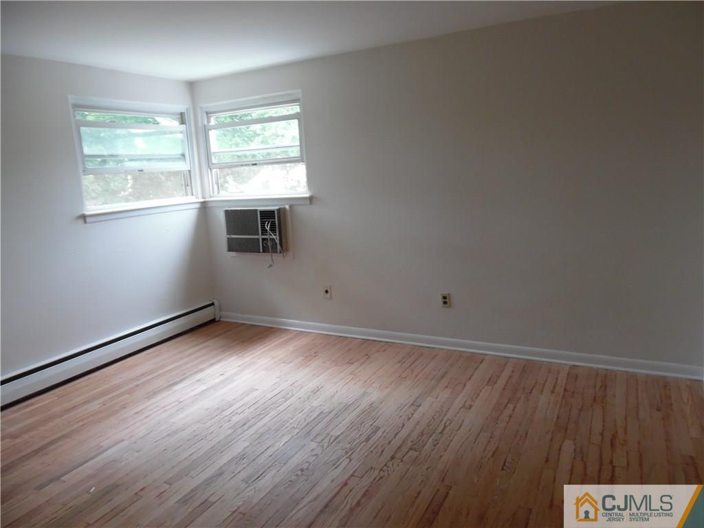 1440 Mohawk Road North Brunswick, NJ 08902 - Photo 11 of 17 Gallery Image 11