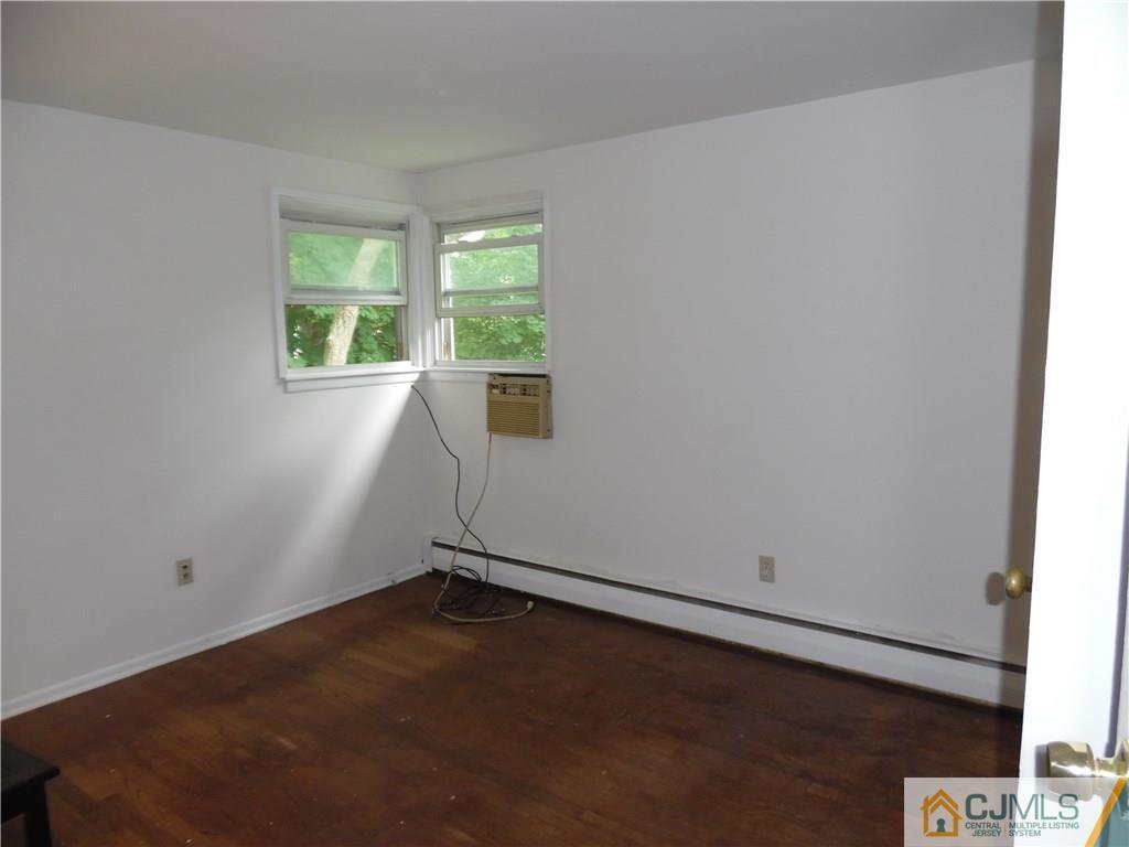 1440 Mohawk Road North Brunswick, NJ 08902 - Photo 13 of 17 Gallery Image 13