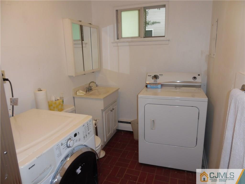 1440 Mohawk Road North Brunswick, NJ 08902 - Photo 16 of 17 Gallery Image 16