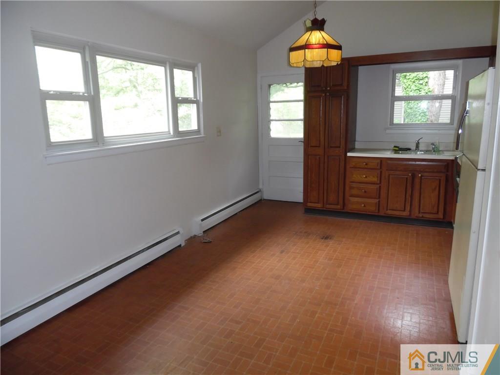 1440 Mohawk Road North Brunswick, NJ 08902 - Photo 5 of 17 Gallery Image 5