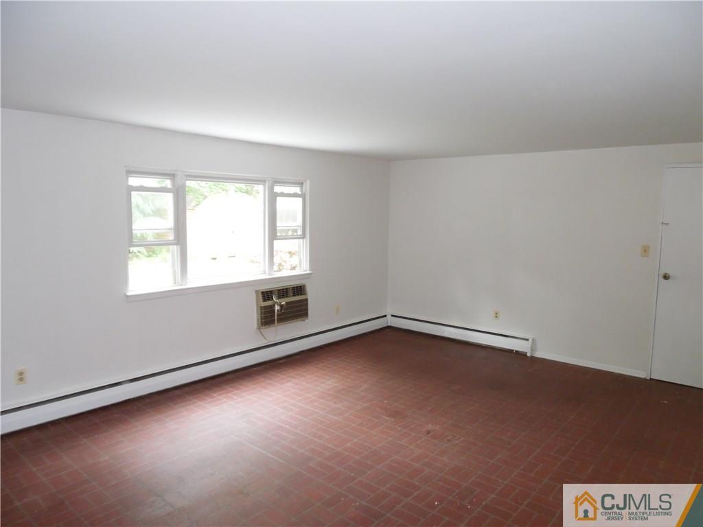 1440 Mohawk Road North Brunswick, NJ 08902 - Photo 10 of 17 Gallery Image 10