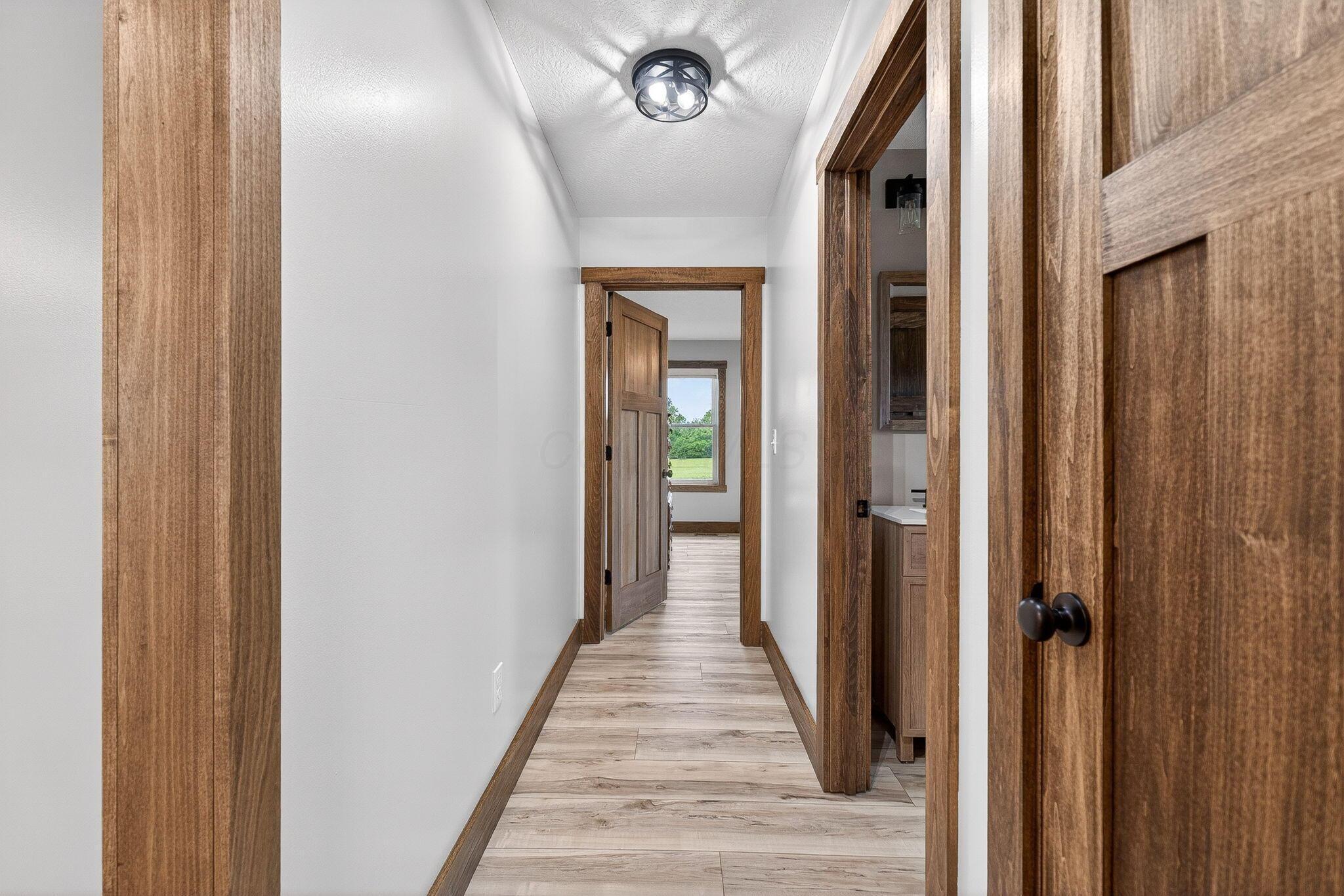 25461 Shoemaker Road Circleville, OH 43113 - Photo 43 of 61 25461 Shoemaker (Interior)-30
