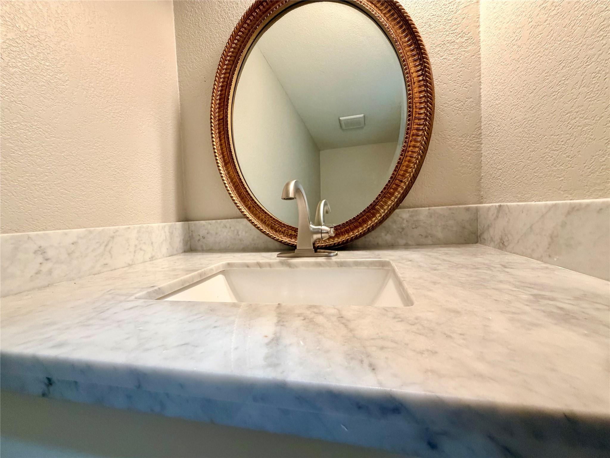 811 Threadneedle Street, Unit 267 Houston, TX 77079 - Photo 11 of 21 a view of entryway