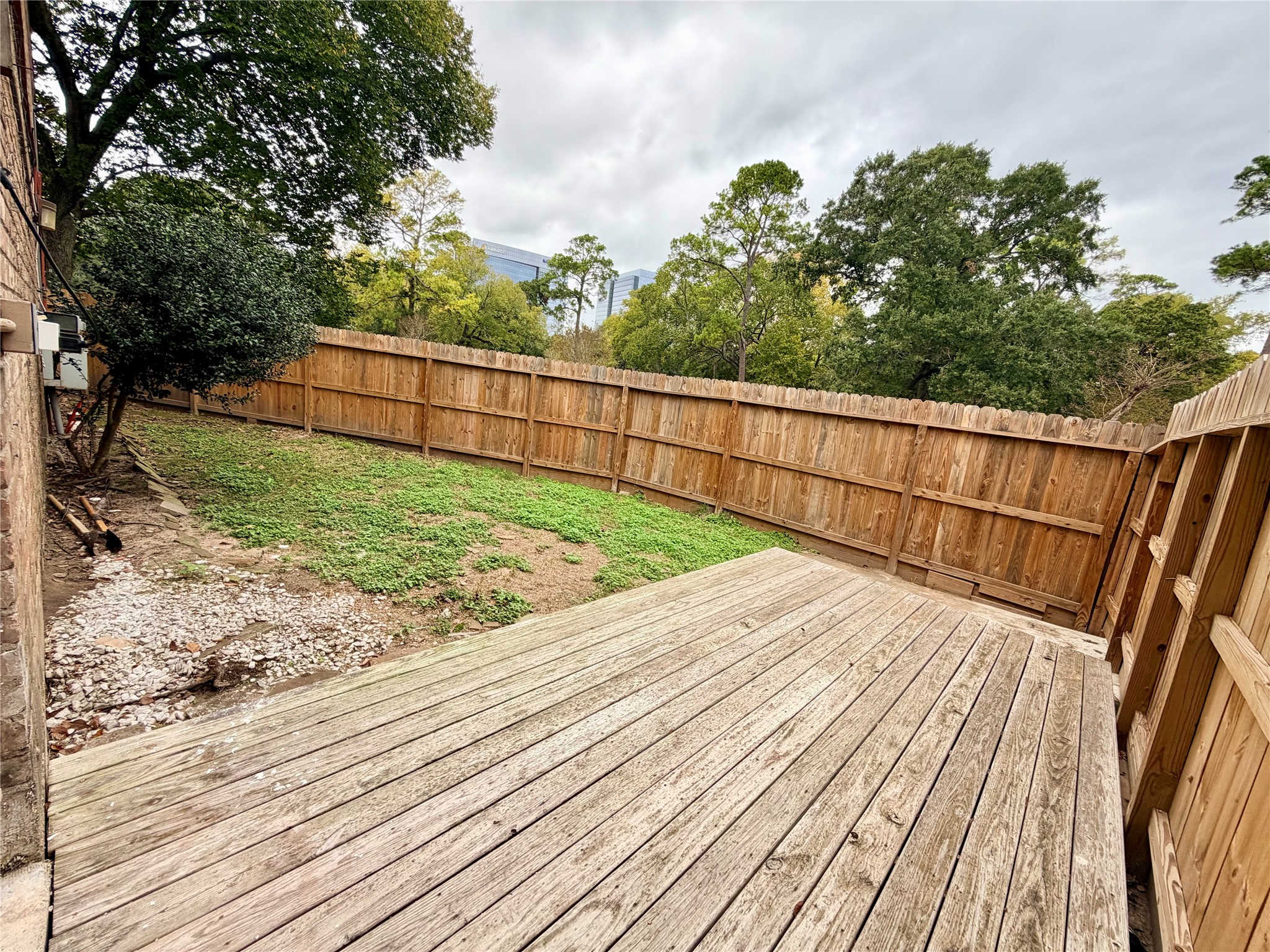 811 Threadneedle Street, Unit 267 Houston, TX 77079 - Photo 20 of 21 a view of wooden deck