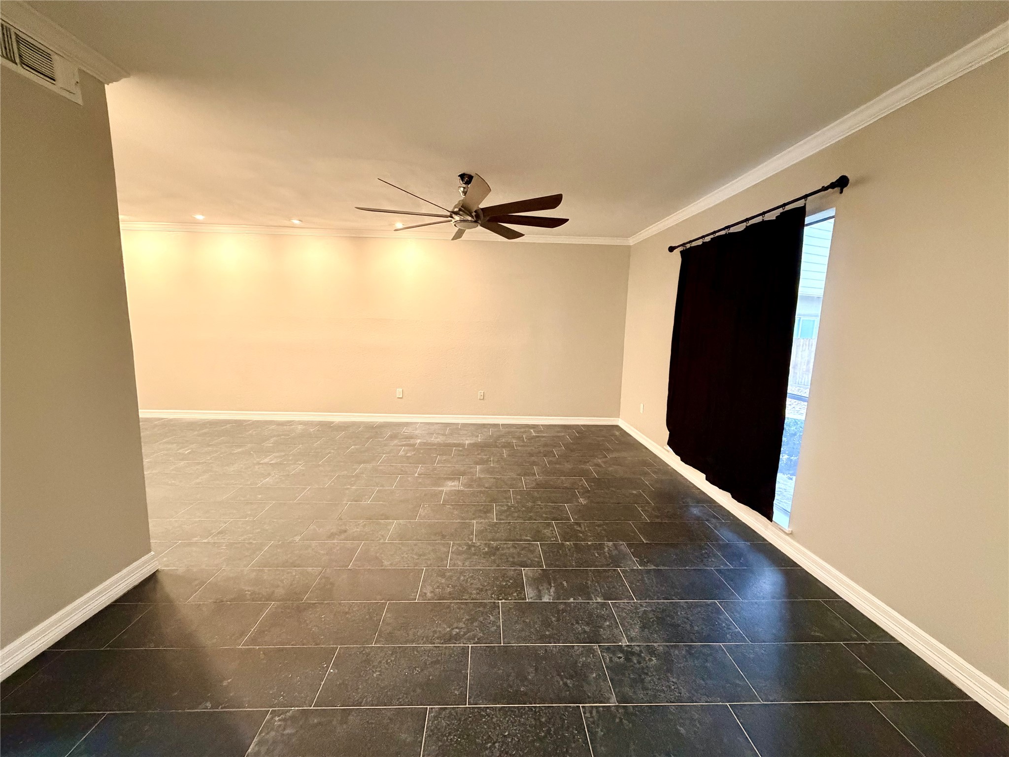 811 Threadneedle Street, Unit 267 Houston, TX 77079 - Photo 4 of 21 a view of a bathroom