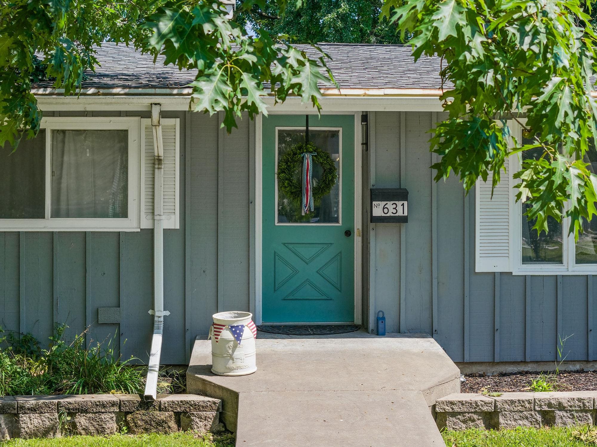 631 10th Street Baraboo, WI 53913 - Photo 2 of 48