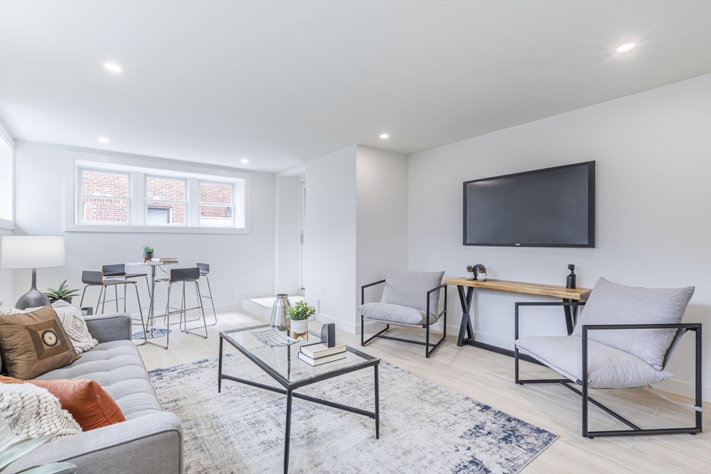 84 Winthrop Road Brookline, MA 02445 - Photo 32 of 42