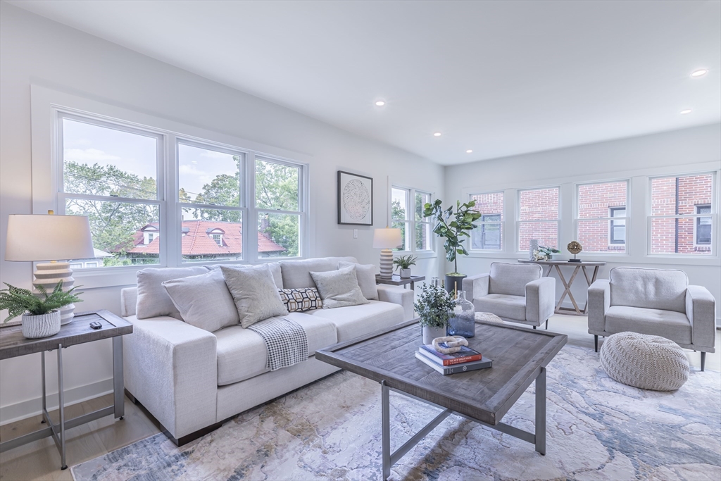 84 Winthrop Road Brookline, MA 02445 - Photo 5 of 42