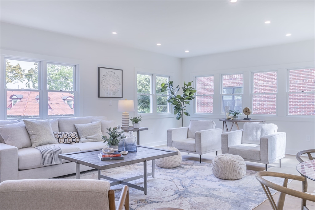 84 Winthrop Road Brookline, MA 02445 - Photo 6 of 42