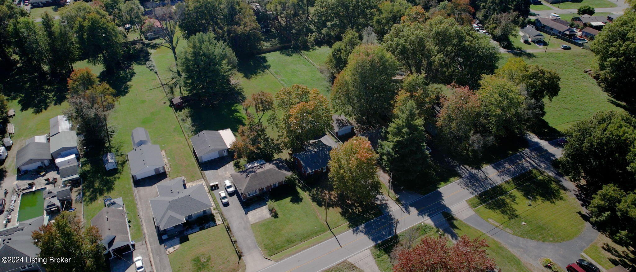 4534 Dover Road Louisville, KY 40216 - Photo 27 of 28 39-web-or-mls-Drone 4534 Dover Rd 1