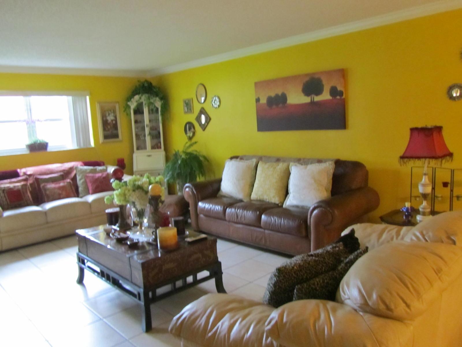 22745 Southwest 66th Avenue, Unit 103 Boca Raton, FL 33428 - Photo 3 of 12 Living Room
