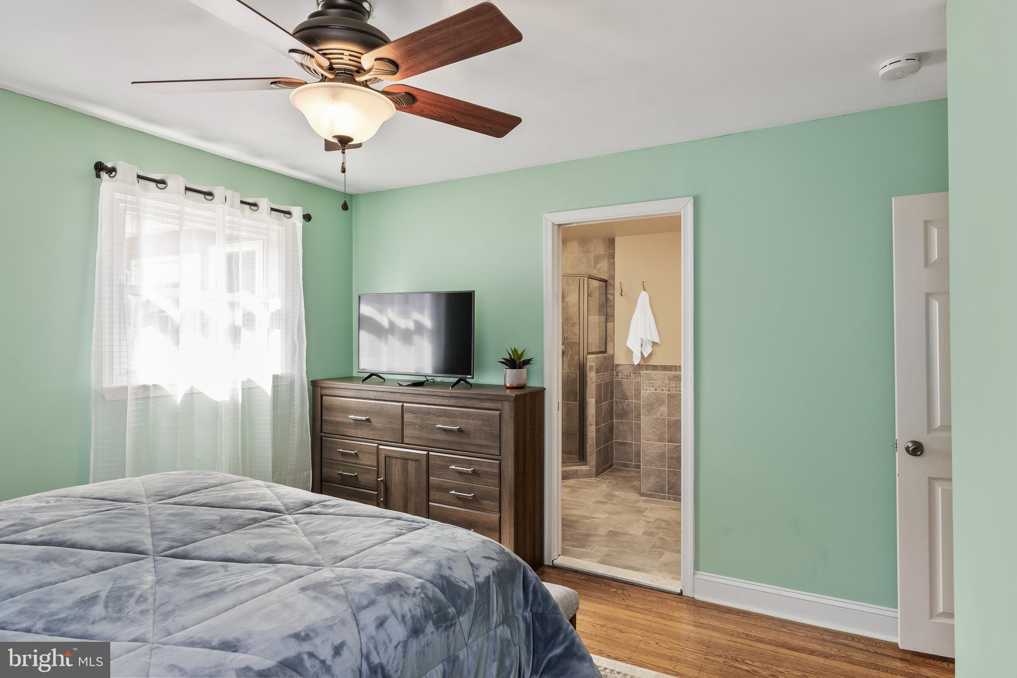 20 Boswell Road Marlton, NJ 08053 - Photo 21 of 32 Hardwood Floors in bedrooms too