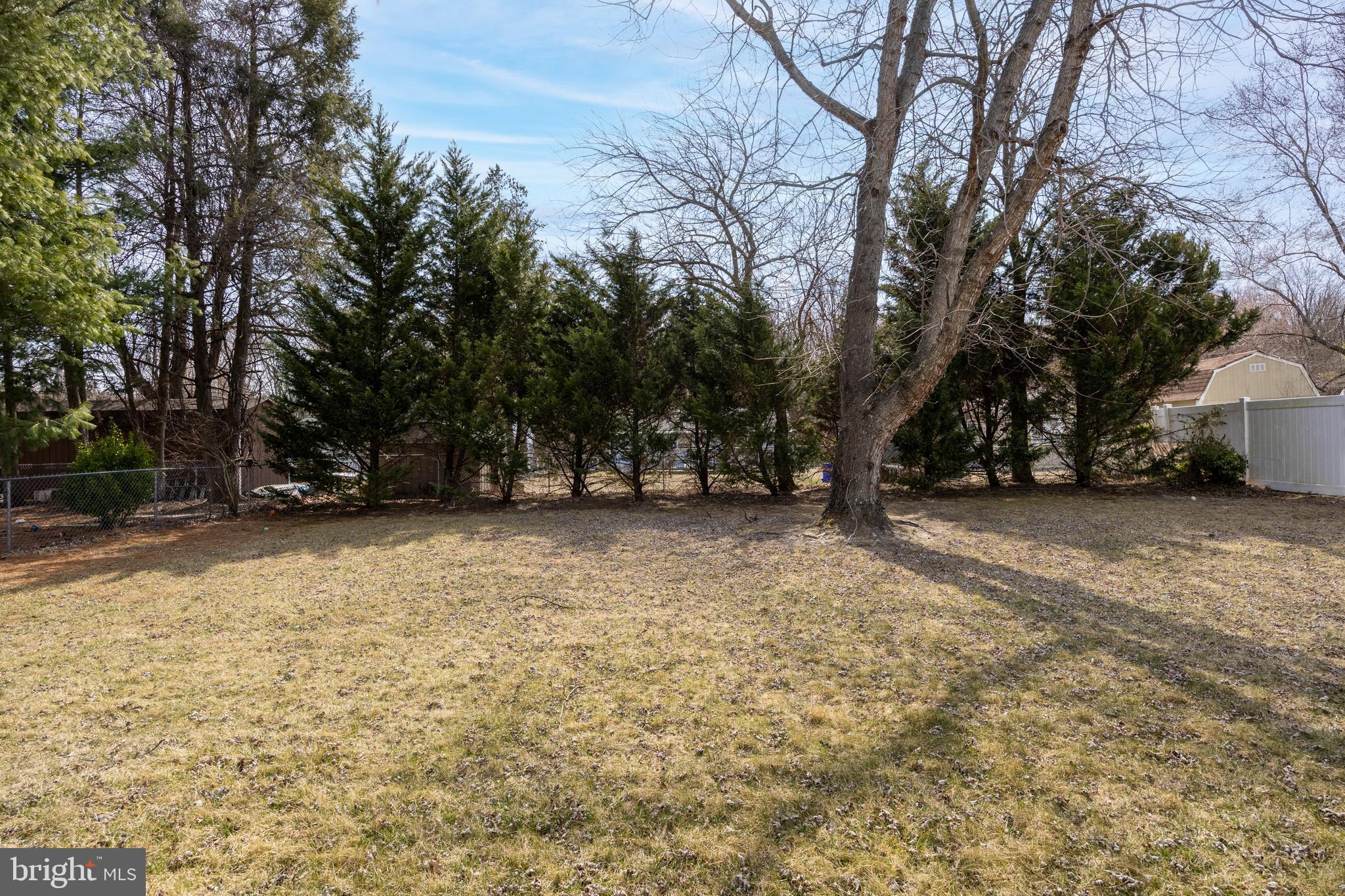 20 Boswell Road Marlton, NJ 08053 - Photo 29 of 32 Completely fenced in!