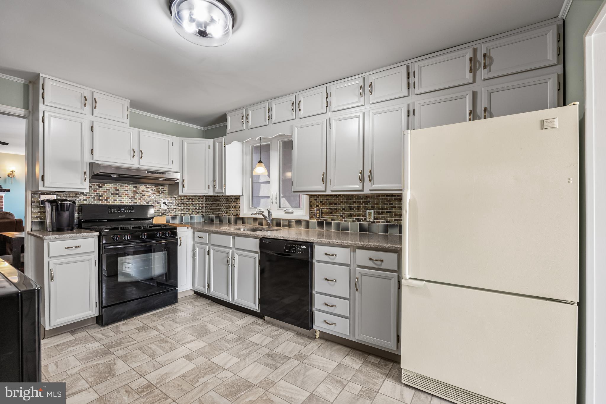 20 Boswell Road Marlton, NJ 08053 - Photo 8 of 32 Gallery Image 8