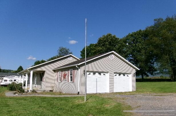 125 Mountain View Acres Road Gap Mills, WV 24941 - Photo 2 of 24 Gallery Image 2