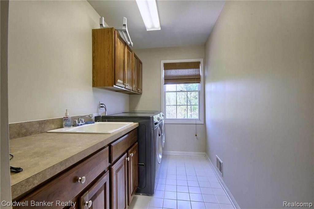 1925 Trinity Road Canton, MI 48187 - Photo 30 of 36