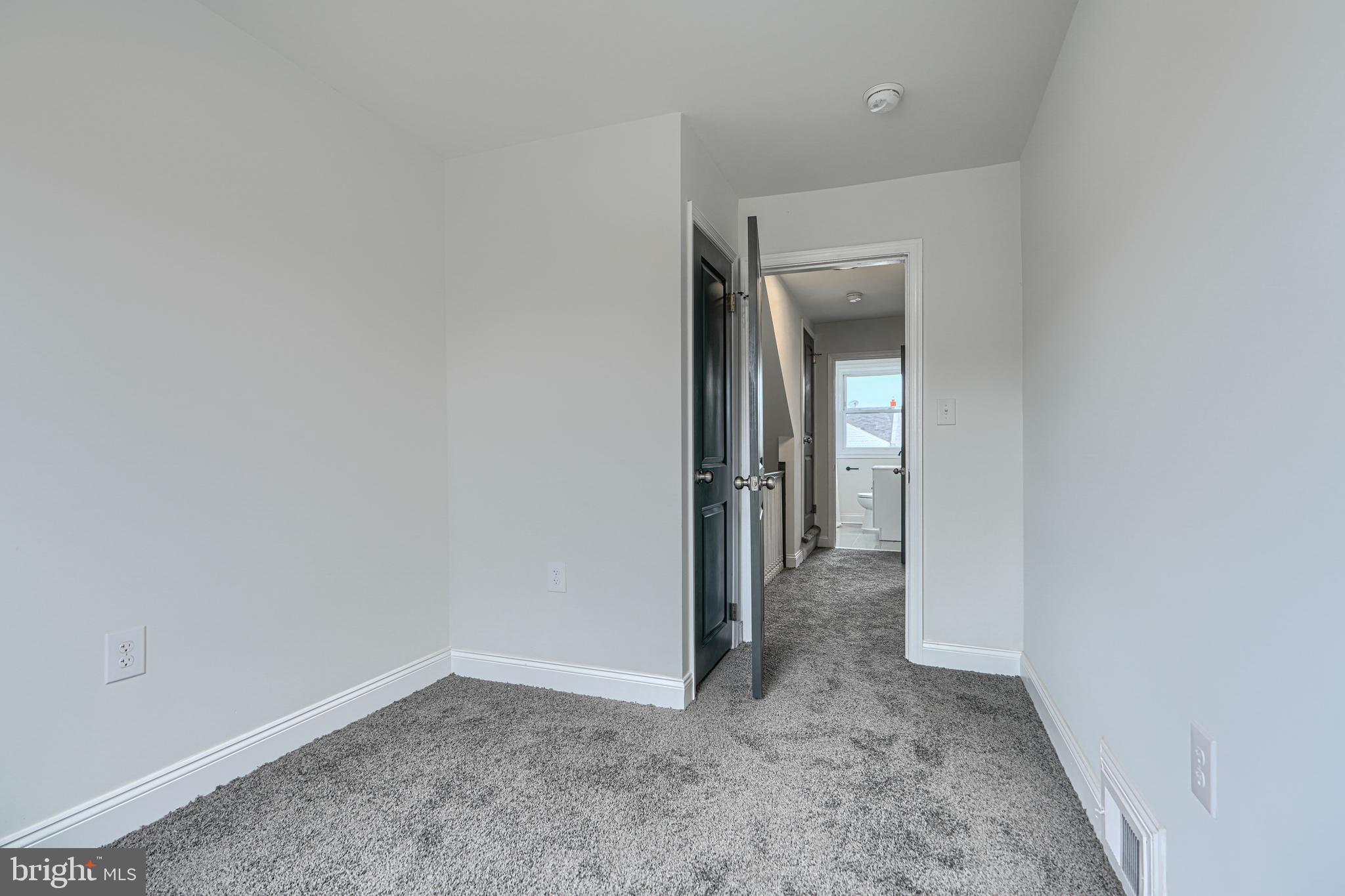 1905 Heathfield Road Baltimore, MD 21239 - Photo 25 of 49