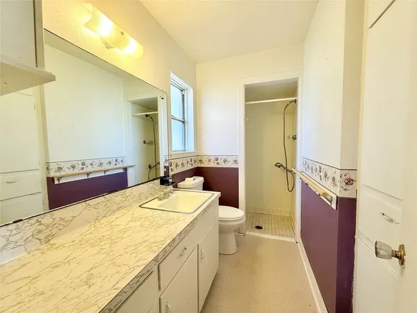 $195,000 | 1415 Avenue C, Danbury, TX 77534