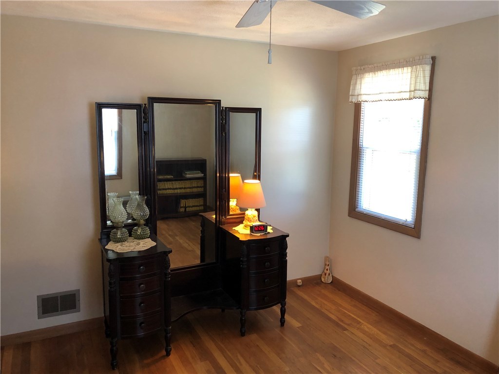 2 Gilbert Street Warwick, RI 02886 - Photo 16 of 27 Gallery Image 16
