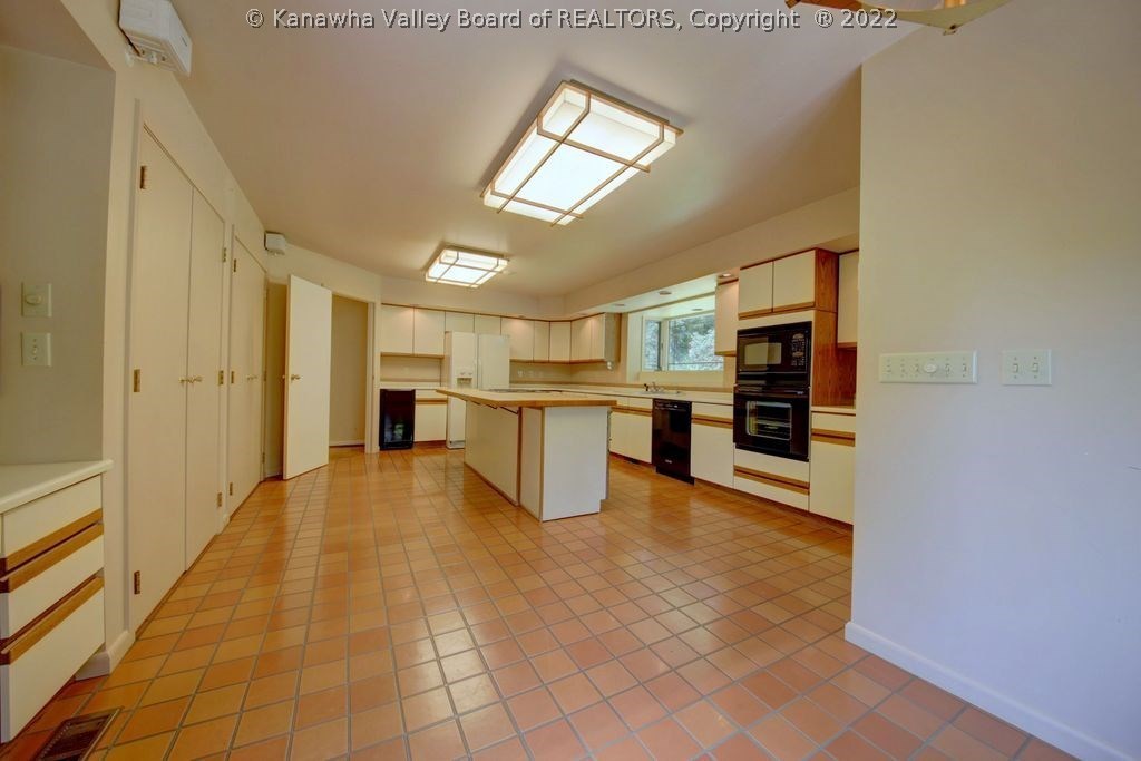 1 Upper Middle Road Charleston, WV 25314 - Photo 16 of 26 Gallery Image 16