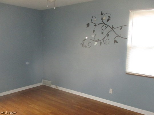 17510 Neff Road Cleveland, OH 44119 - Photo 15 of 32