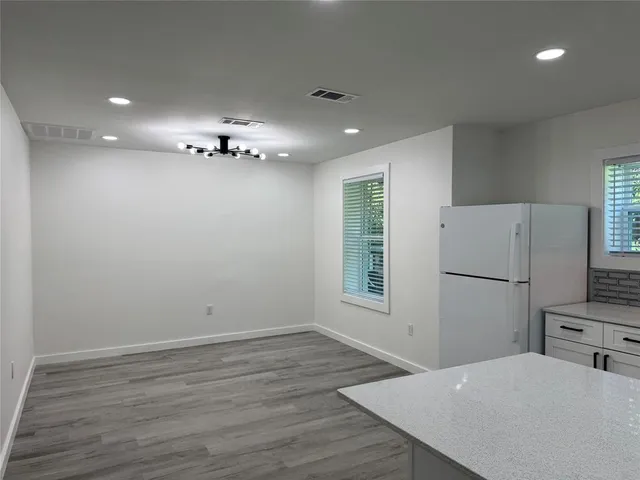 $2,800 | 310 Sunset Court, Arlington, TX 76013