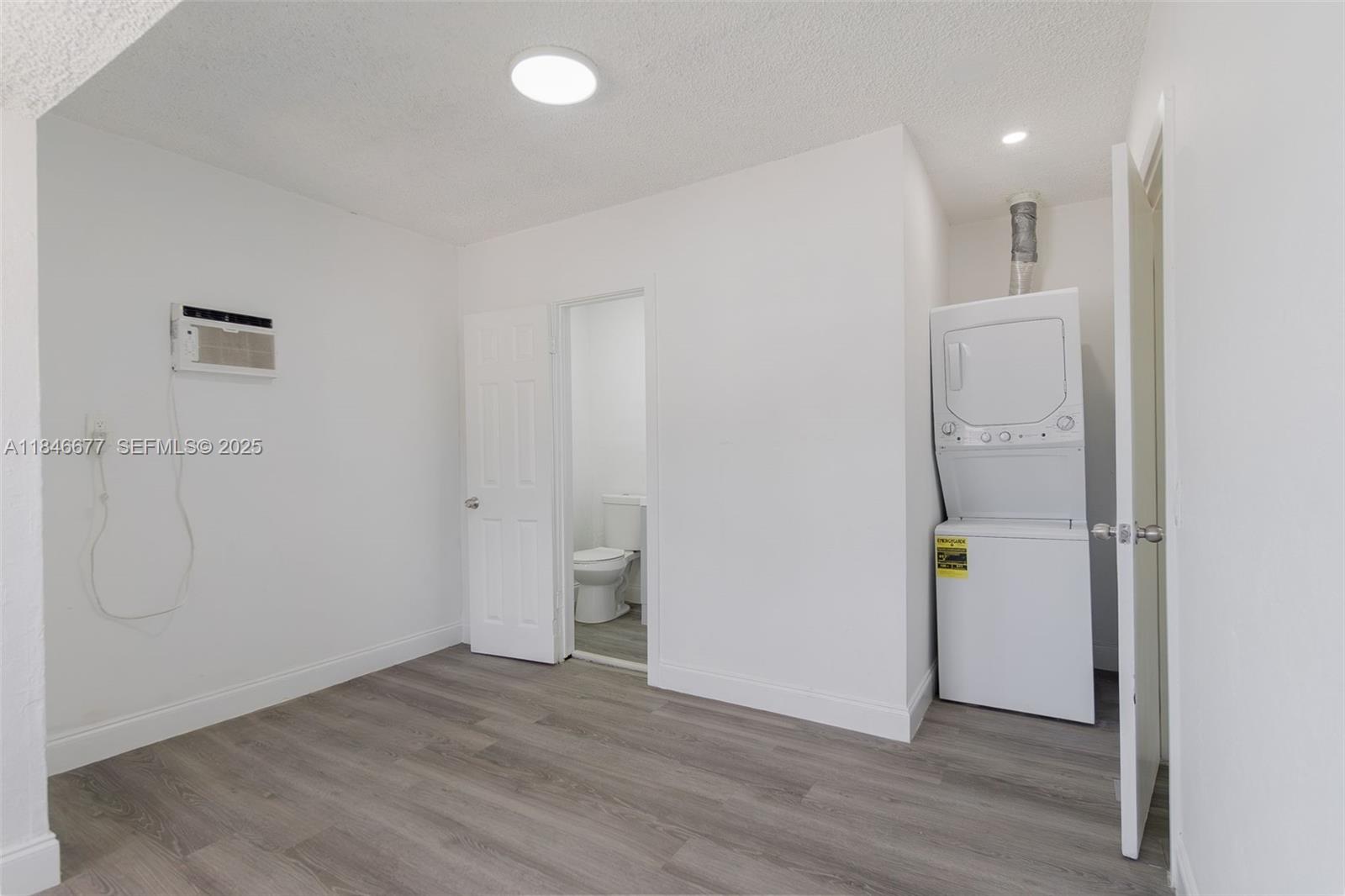 1021 West 33rd Street Riviera Beach, FL 33404 - Photo 6 of 24