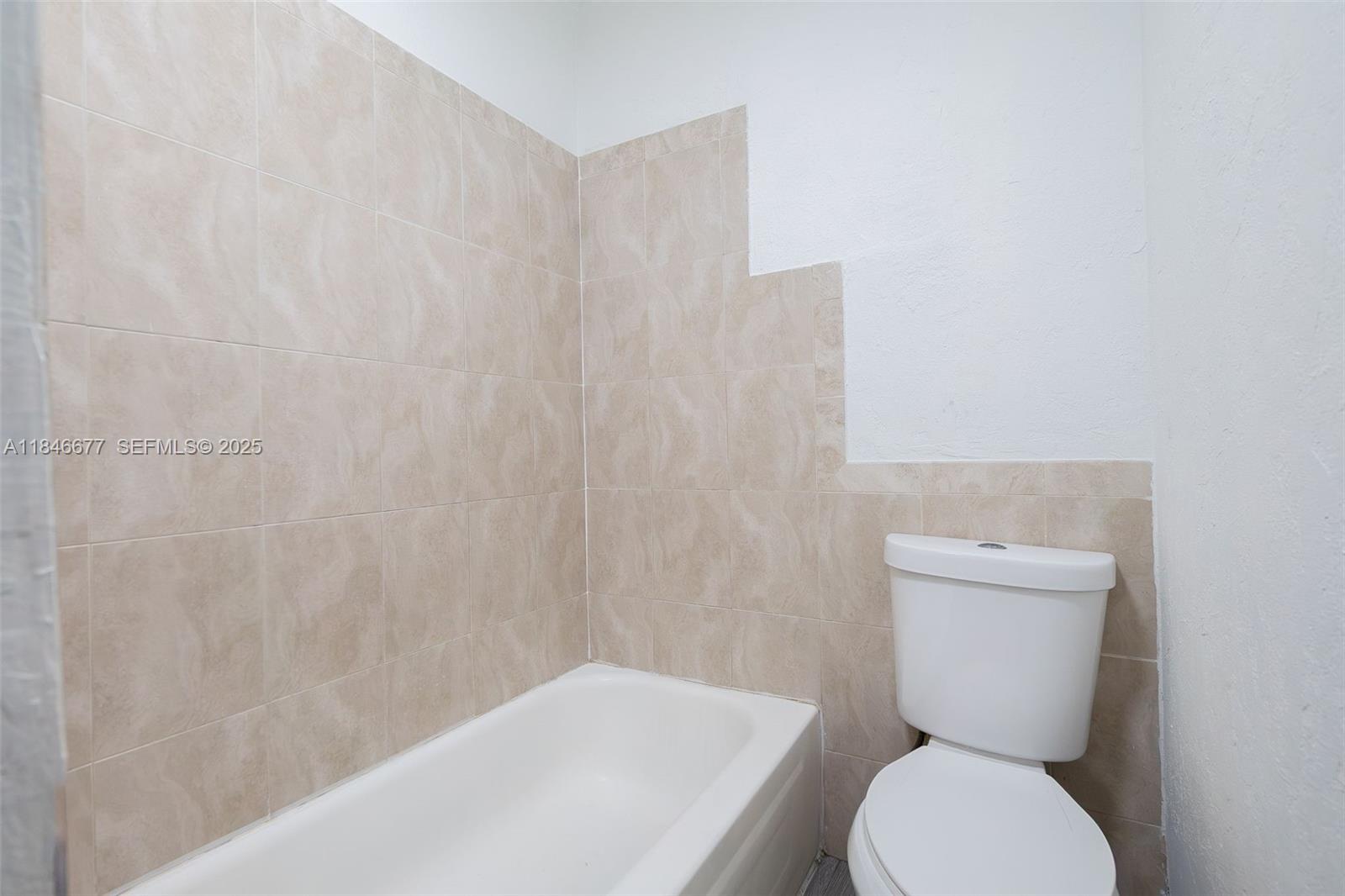 1021 West 33rd Street Riviera Beach, FL 33404 - Photo 10 of 24