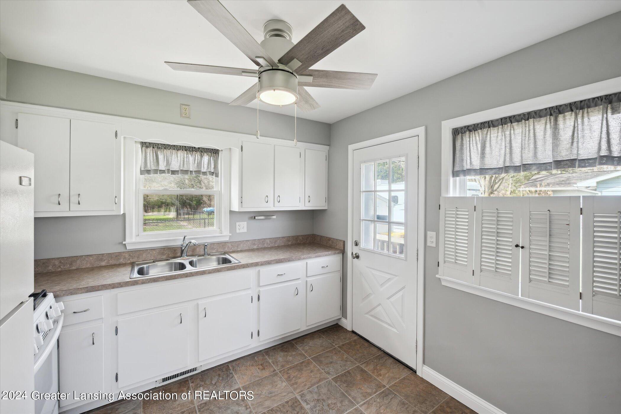 2385 Pine Tree Road Holt, MI 48842 - Photo 36 of 55 In-Law Kitchen