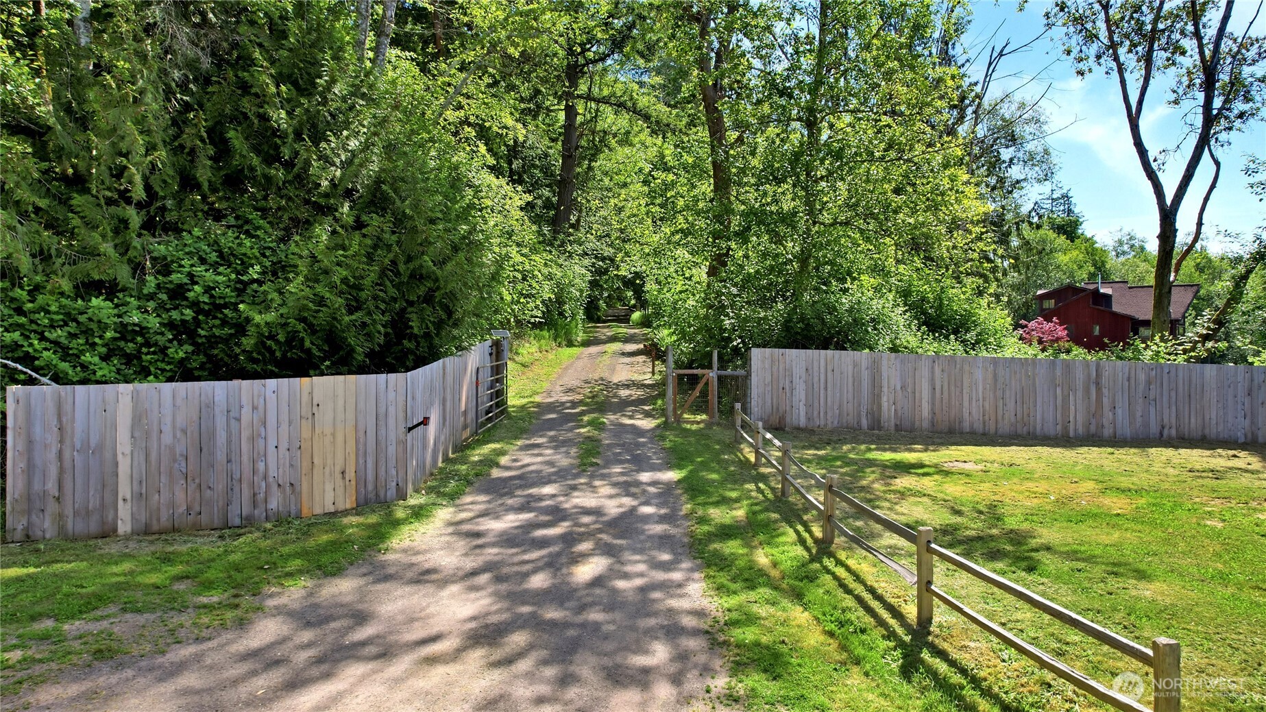 12742 Banner Road Southeast Olalla, WA 98359 - Photo 4 of 40