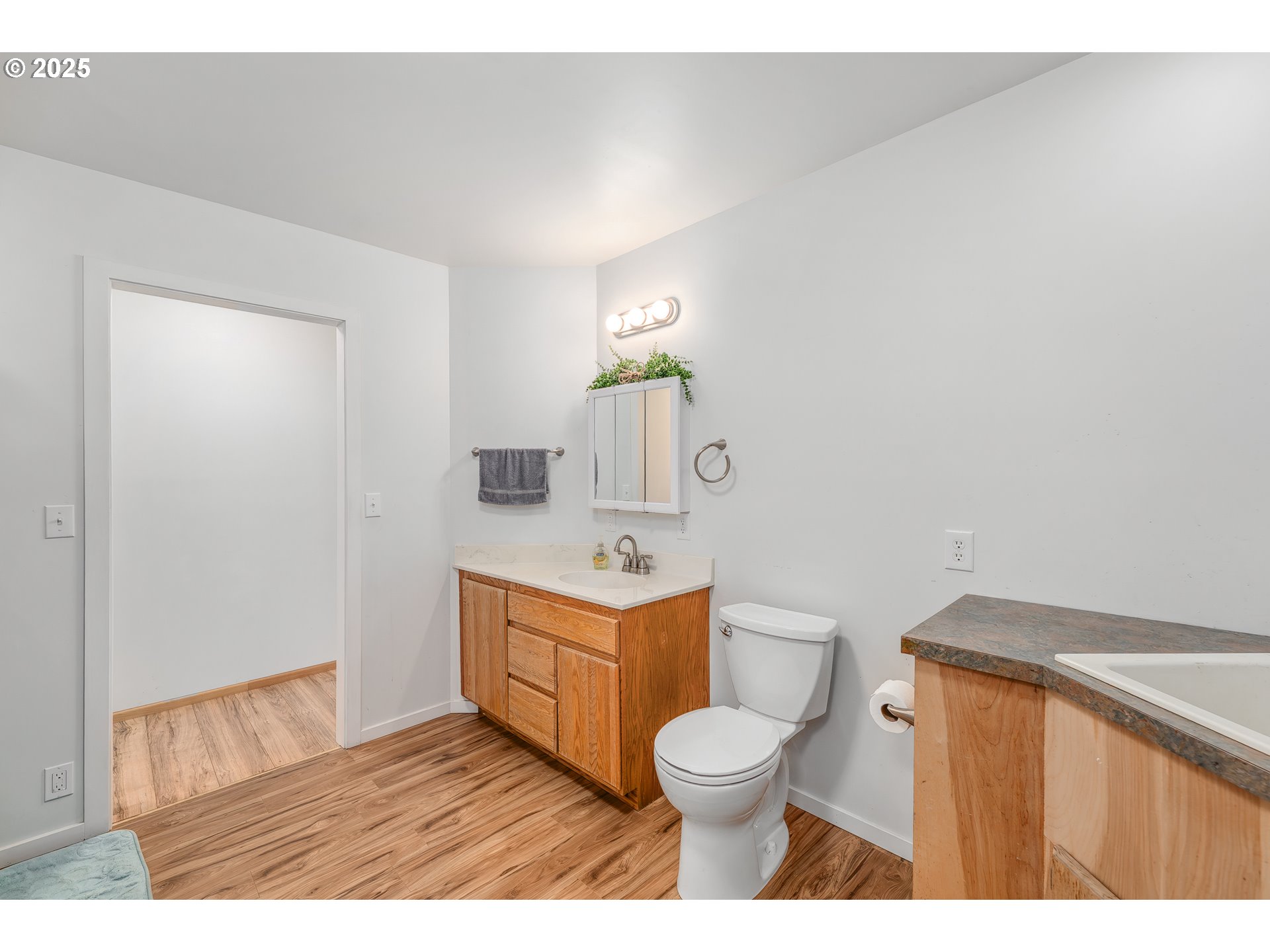 250 Valley View Road Sutherlin, OR 97479 - Photo 20 of 46 Bonus Room