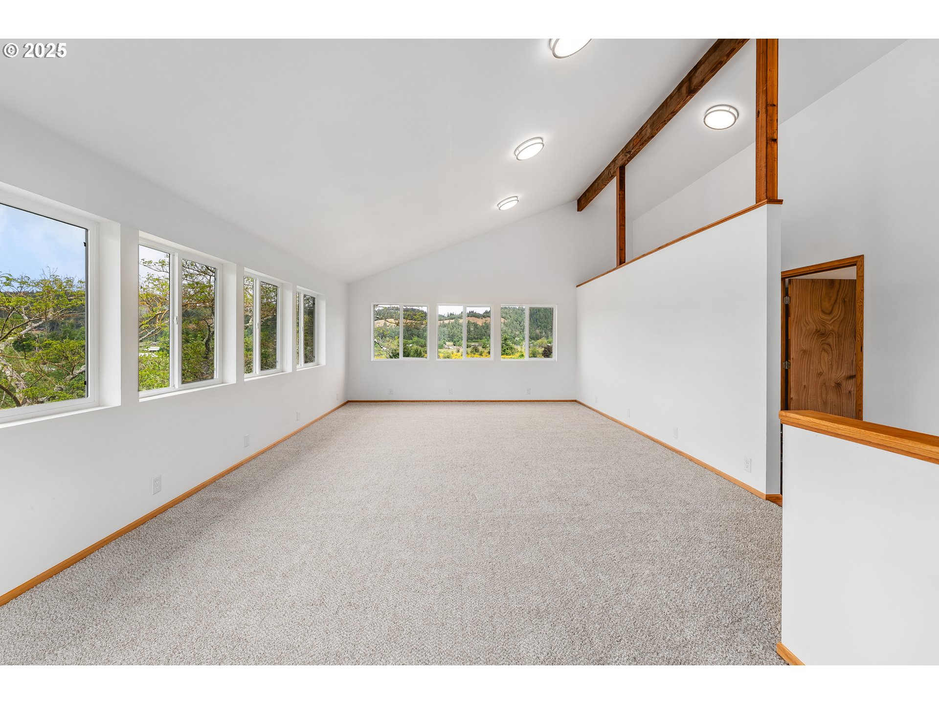 250 Valley View Road Sutherlin, OR 97479 - Photo 22 of 46 Bonus Room