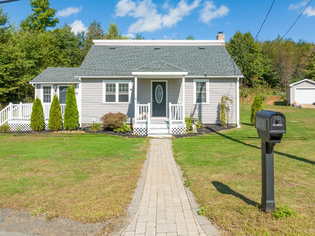 185 Old Sturbridge Road Brimfield, MA 01010 - Photo 1 of 40 Gallery Image 1