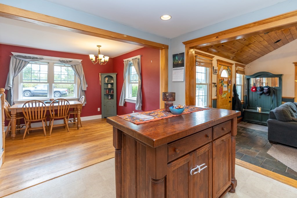 185 Old Sturbridge Road Brimfield, MA 01010 - Photo 17 of 40 Gallery Image 17