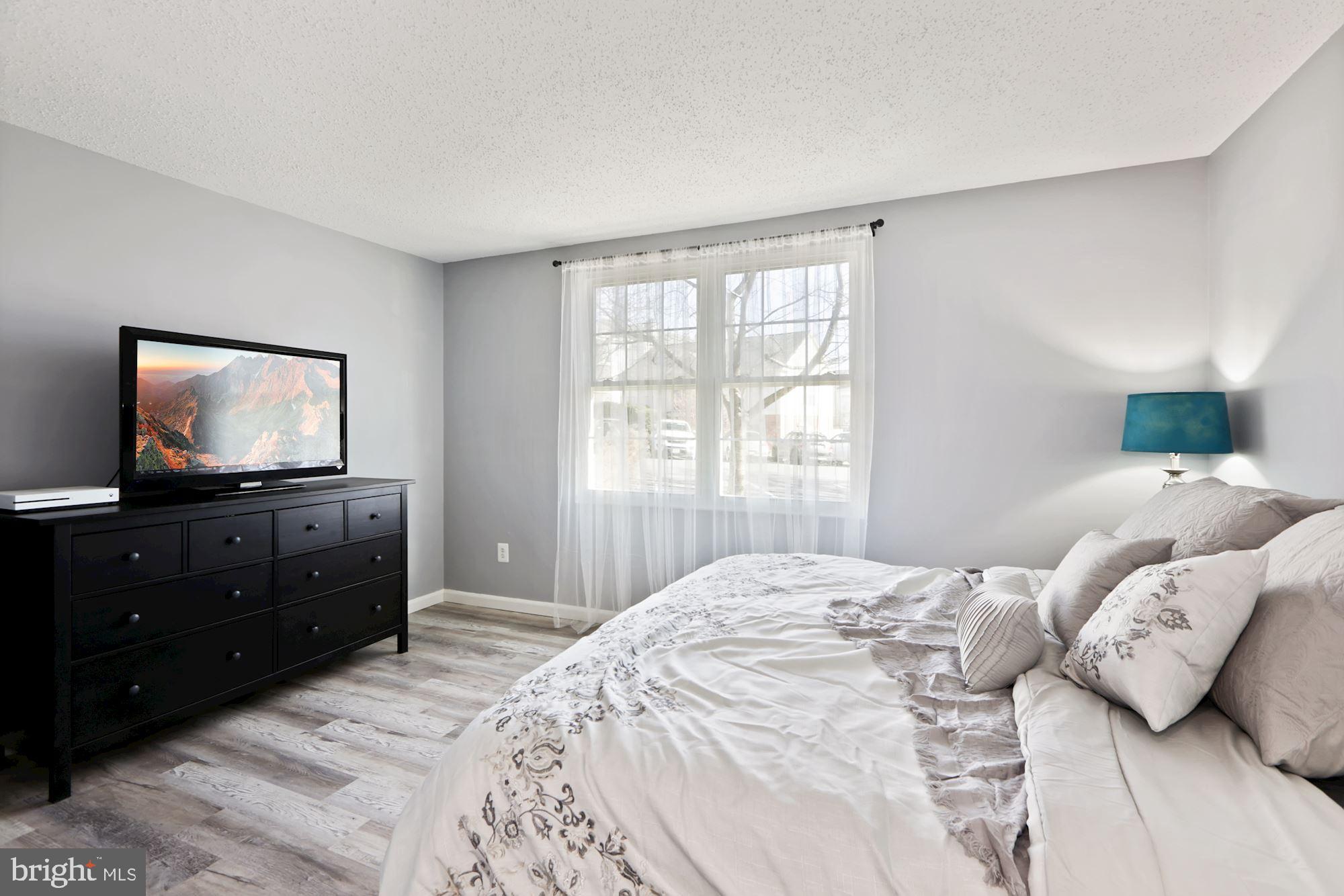 110 Fort Evans Road Southeast, Unit A Leesburg, VA 20175 - Photo 18 of 34 Main bedroom