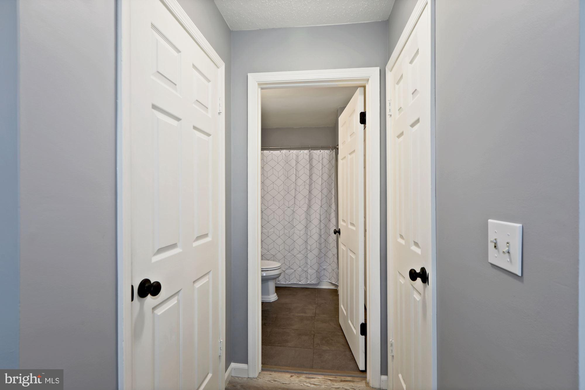 110 Fort Evans Road Southeast, Unit A Leesburg, VA 20175 - Photo 23 of 34 Hallway