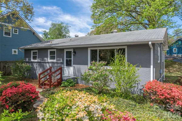 $446,500 | 159 Sand Hill Road, Asheville, NC 28806
