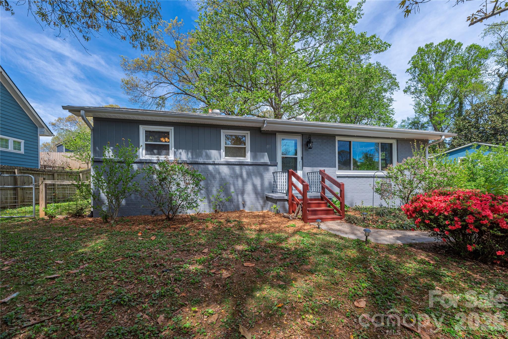 159 Sand Hill Road Asheville, NC 28806 - Photo 2 of 28
