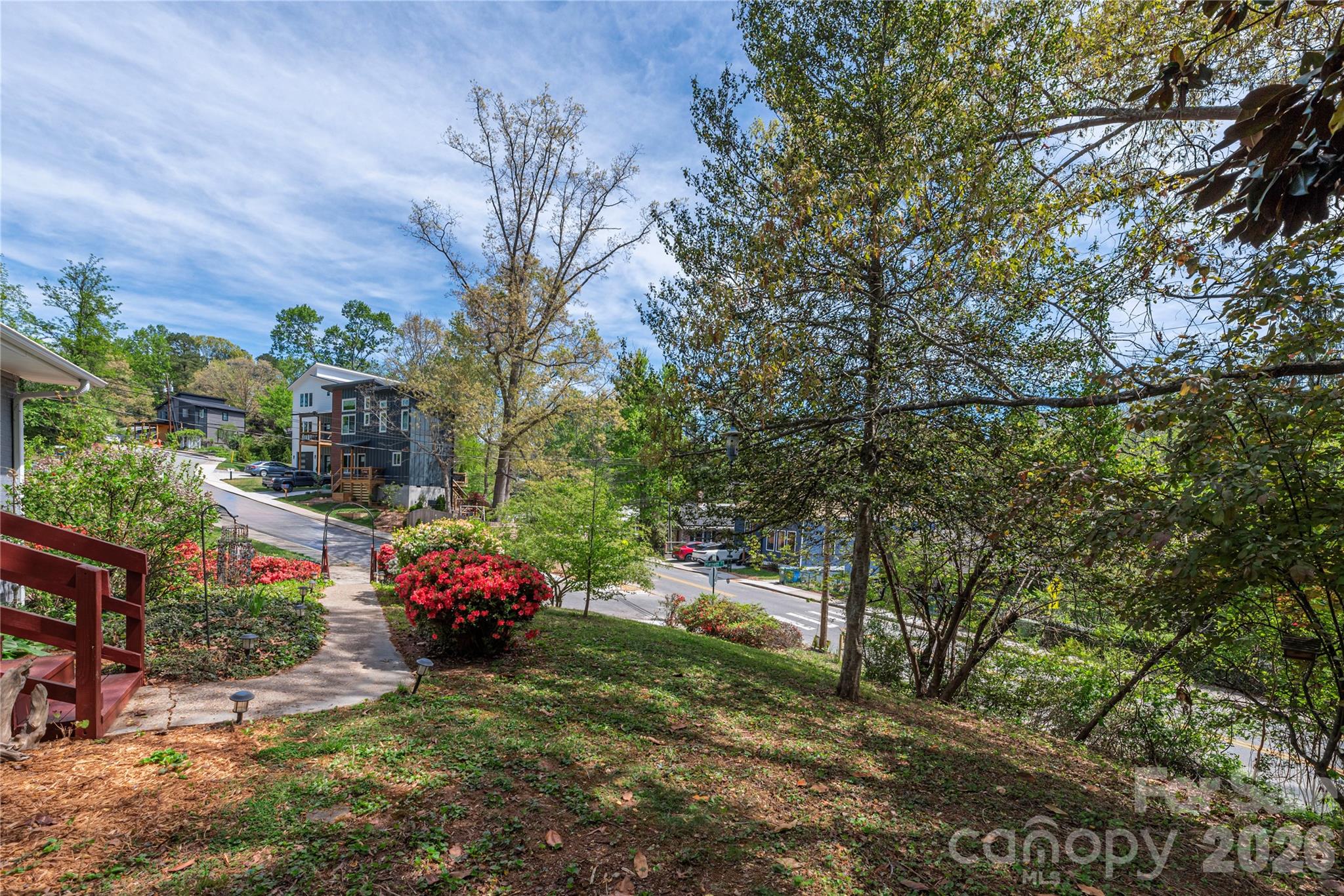 159 Sand Hill Road Asheville, NC 28806 - Photo 5 of 28