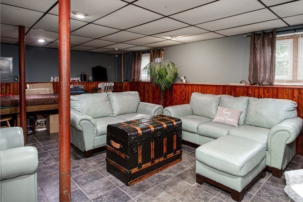 1115 Newhall Street Fall River, MA 02721 - Photo 21 of 33 Gallery Image 21