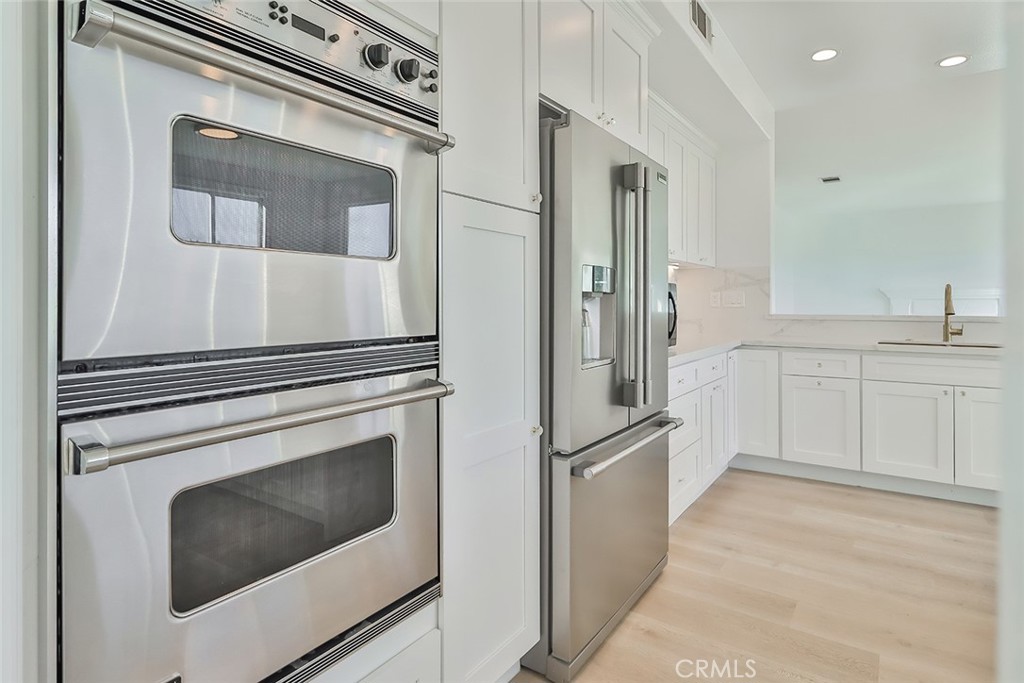 3966 Leighton Point Road Calabasas, CA 91301 - Photo 32 of 37 Kitchen