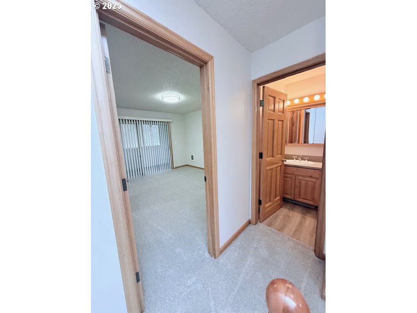 5230 Southwest 42nd Avenue Portland, OR 97221 - Photo 14 of 25