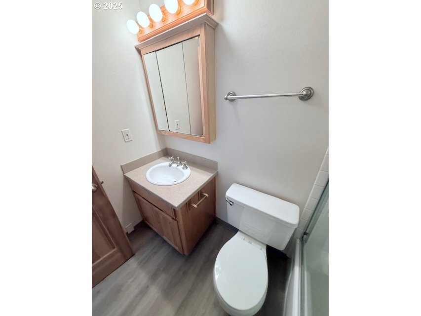 5230 Southwest 42nd Avenue Portland, OR 97221 - Photo 21 of 25