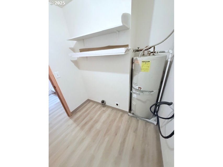 5230 Southwest 42nd Avenue Portland, OR 97221 - Photo 4 of 25